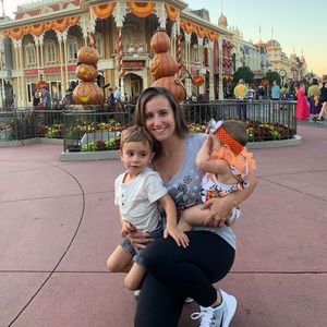 Meet your Posher, Izabela